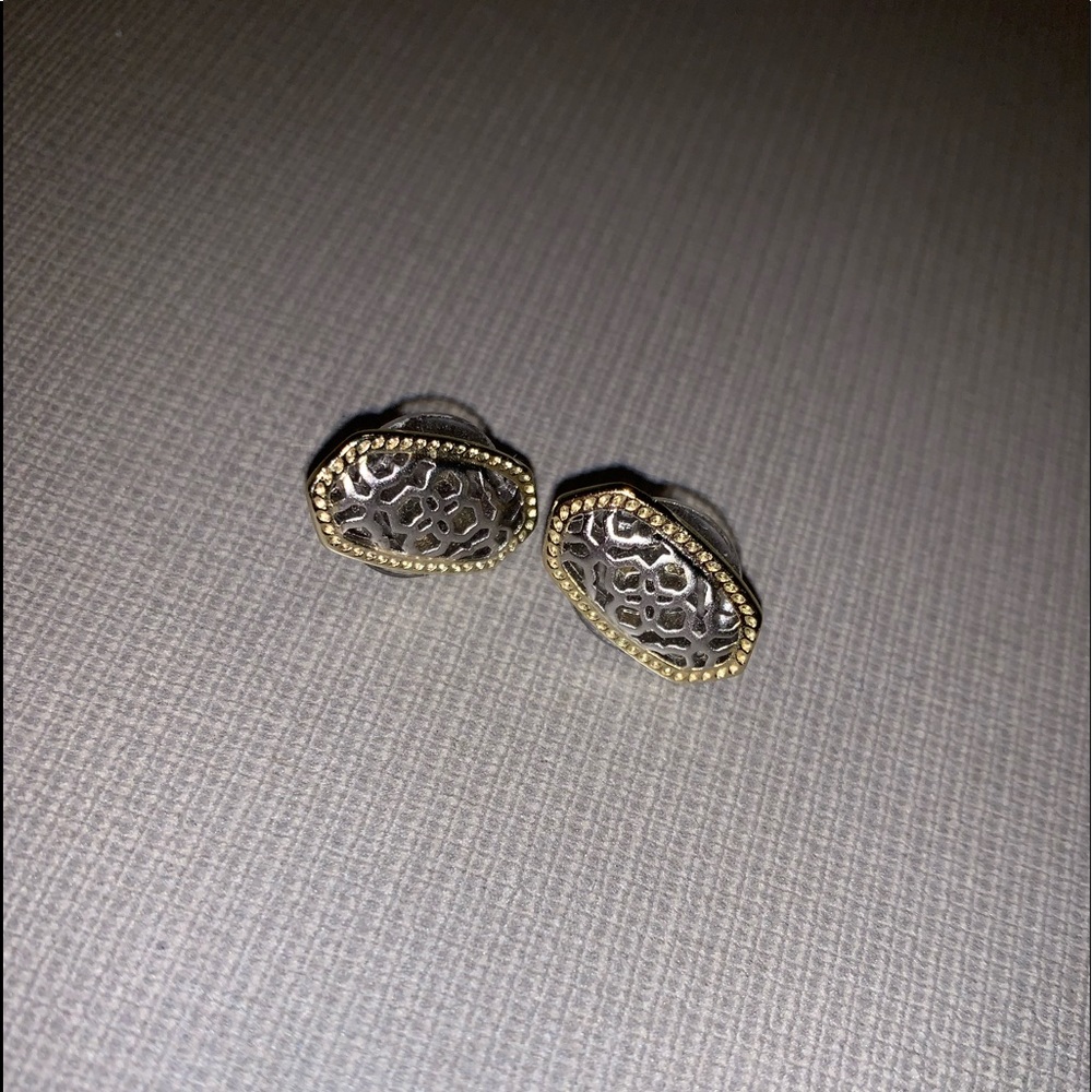 kendra scott gold earrings